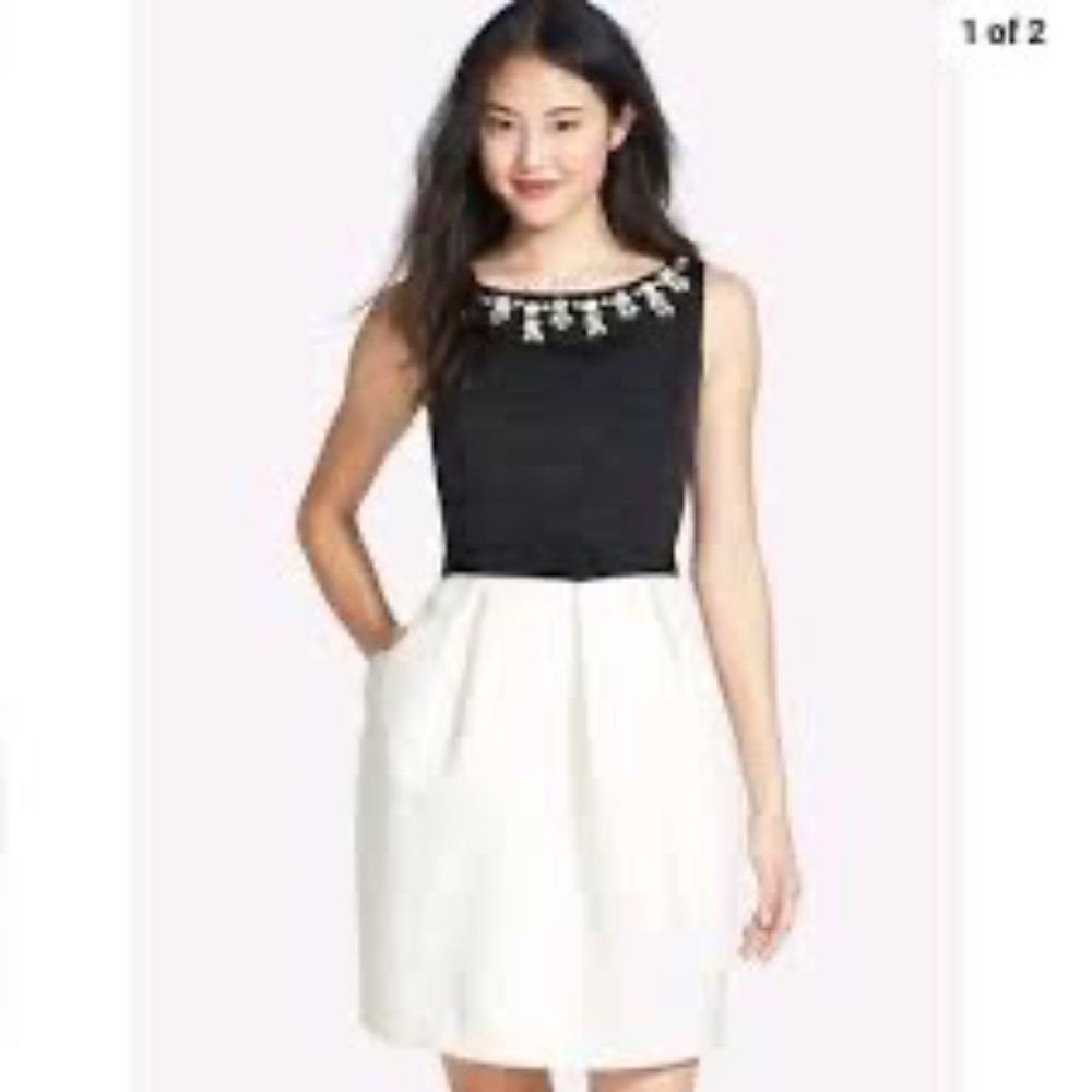 Eliza J Women's Ivory/Black Belted Beaded Tulip Dress Sz 6